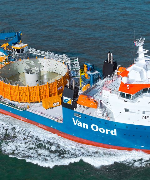 Engineering support cable laying vessel Engineering support cable laying vessel